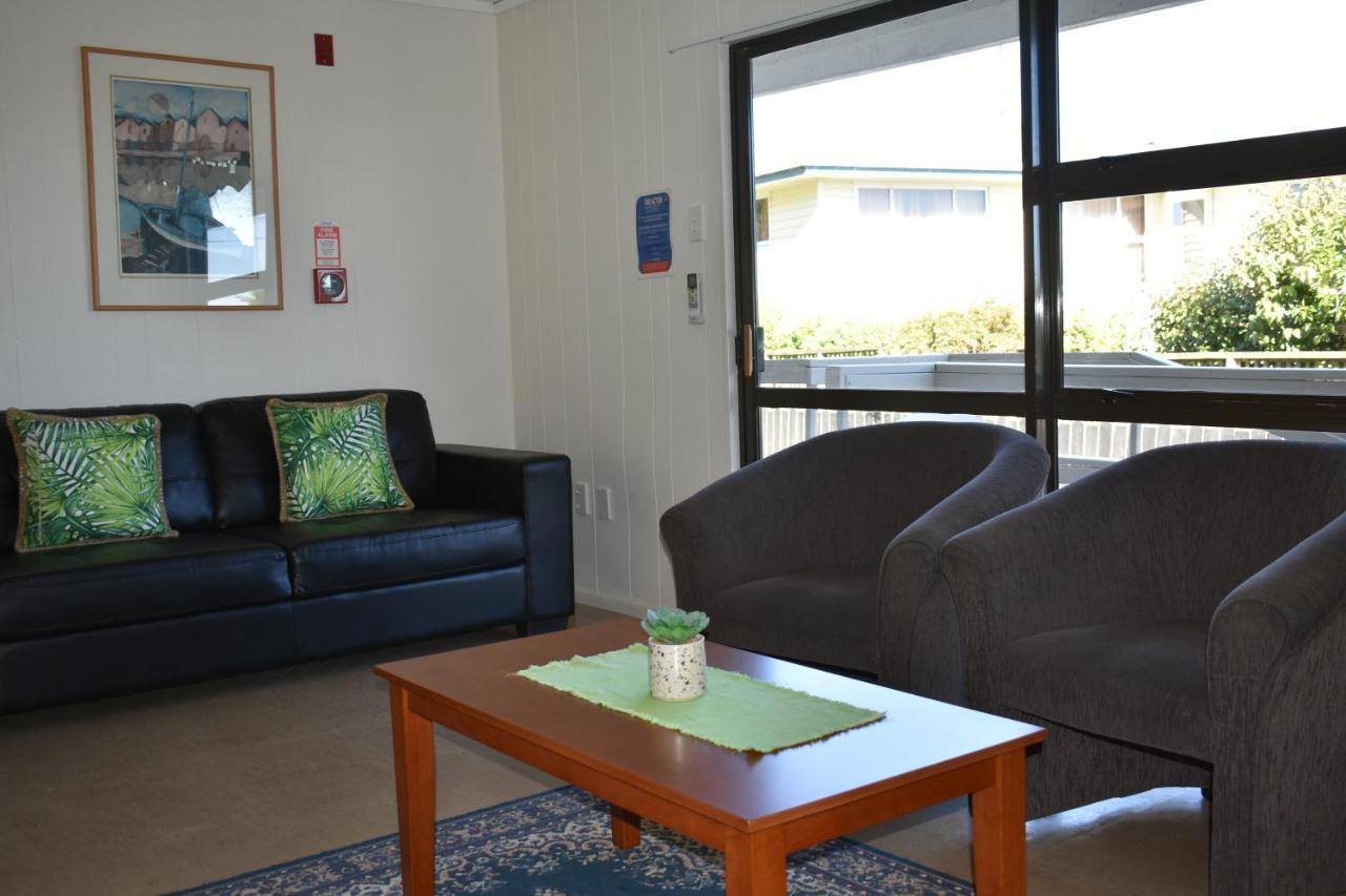Moeraki Beach Motels Exterior foto