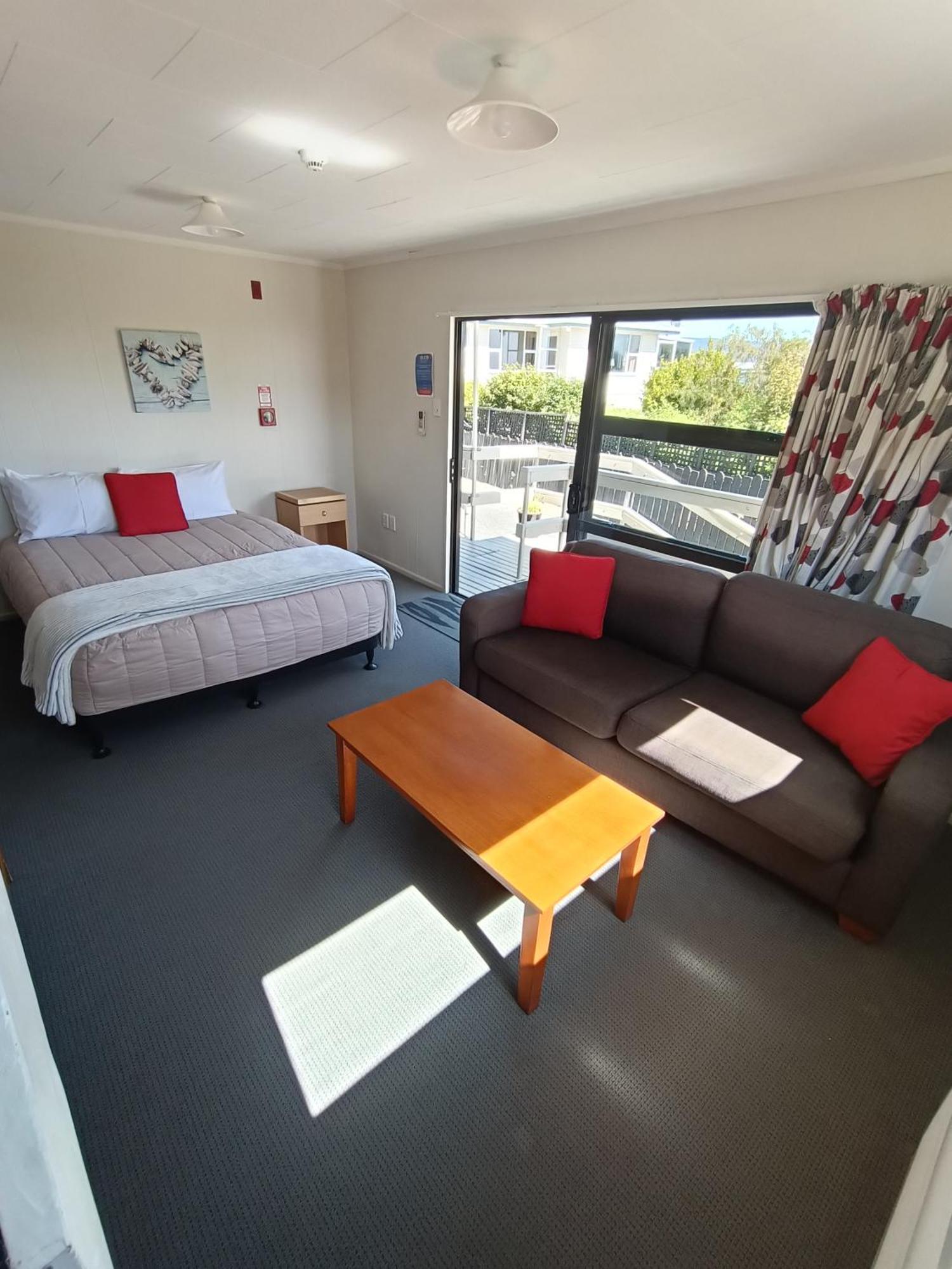 Moeraki Beach Motels Exterior foto